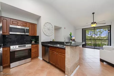 13545 Eagle Ridge Dr #834, Fort Myers, FL 33912