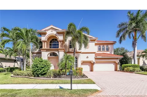 19356 La Serena Dr, Fort Myers, FL 33967