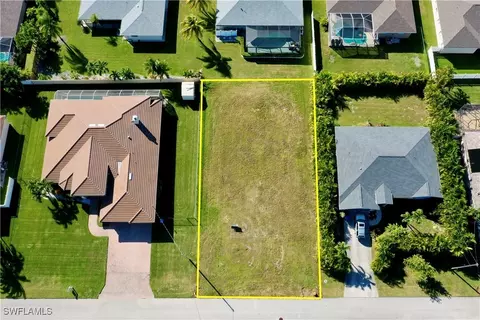 4710 SW 23rd Ave, Cape Coral, FL 33914