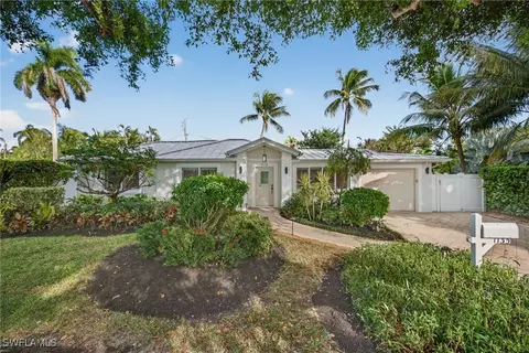 1135 7th St S, Naples, FL 34102 photo 7