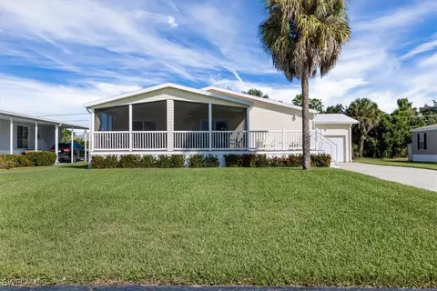 27268 Bourbonniere Dr, Bonita Springs, FL 34135