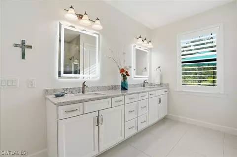 Bath - 17210 Ashcomb Way, Estero, FL 33928 photo 3 of 6