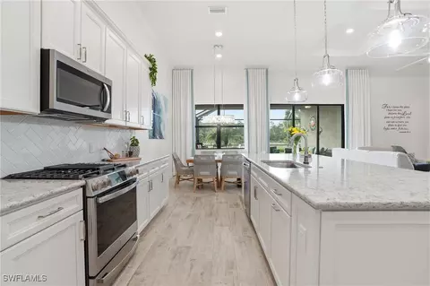 Kitchen - 17210 Ashcomb Way, Estero, FL 33928 photo 6 of 7