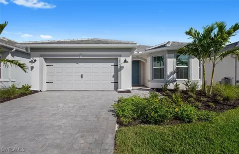 12599 Quartz Dr, Alva, FL 33920
