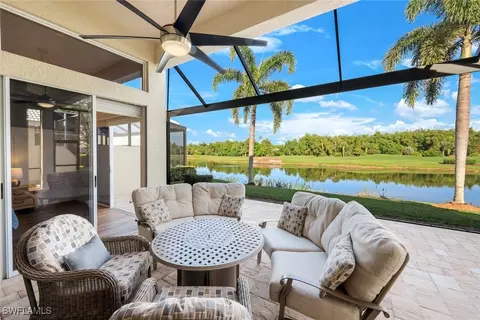 19461 Silver Oak Dr, Fort Myers, FL 33967