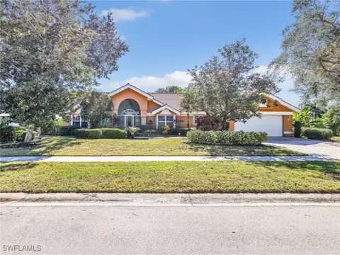 232 Silverado Dr, Naples, FL 34119 photo 2