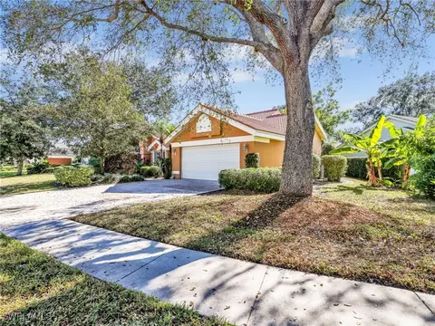 232 Silverado Dr, Naples, FL 34119 photo 5
