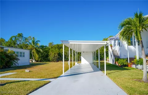 777 Walkerbilt Rd, Naples, FL 34110 photo 4