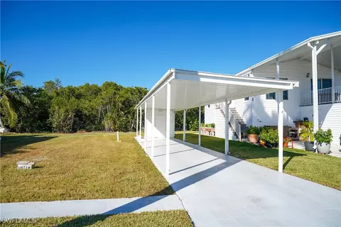 777 Walkerbilt Rd, Naples, FL 34110 photo 3