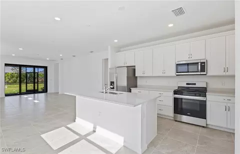 1899 Sierra Ct, Naples, FL 34120 photo 6