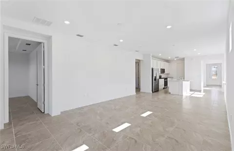 1899 Sierra Ct, Naples, FL 34120 photo 9