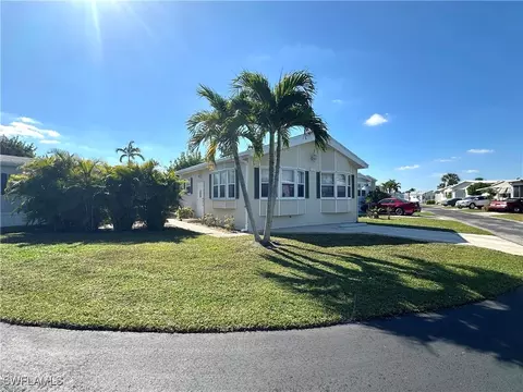 4501 Mayflower Way E, Estero, FL 33928 photo 4