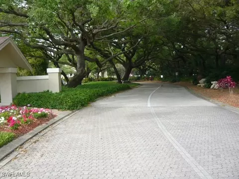 9743 Willow Way, Estero, FL 33928