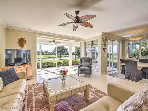 870 Southbridge Dr #4, Estero, FL 33967
