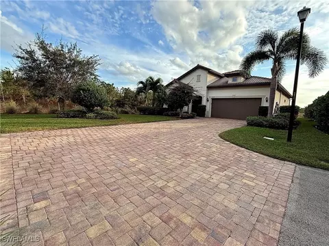 20570 Bears Den Ct, Estero, FL 33928 photo 3