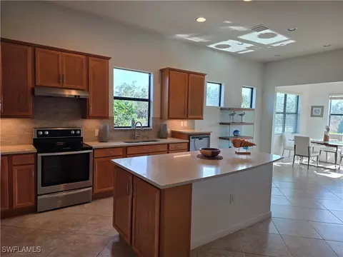 20570 Bears Den Ct, Estero, FL 33928 photo 9