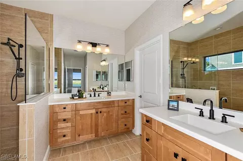 4482 Centaurus Cir, Naples, FL 34120 photo 17