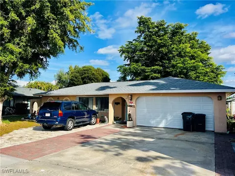 6986 Scarboro Dr, Fort Myers, FL 33919
