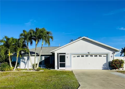 2207 SE 8th Ave, Cape Coral, FL 33990