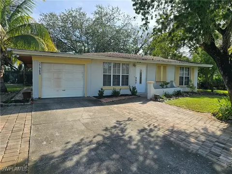 27989 Temple Terrace Dr, Bonita Springs, FL 34135