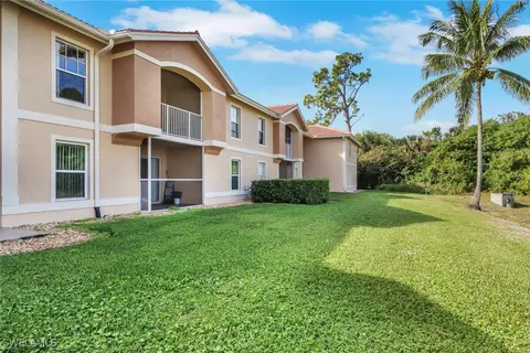 8285 Ibis Club Dr #809, Naples, FL 34104