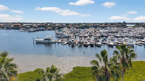 3 Rd St E, Palmetto, FL 34221 photo 10