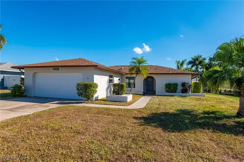 4548 Gulf Ave, North Fort Myers, FL 33903
