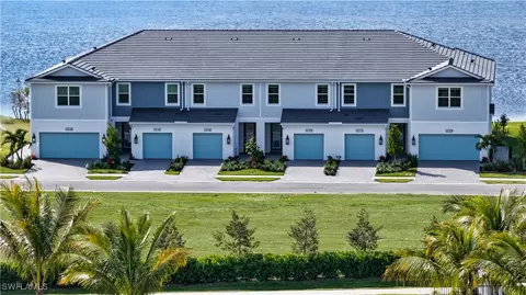 5141 Draco Cir, Naples, FL 34120