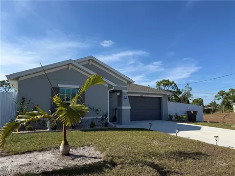 4002 NE 9th Pl, Cape Coral, FL 33909