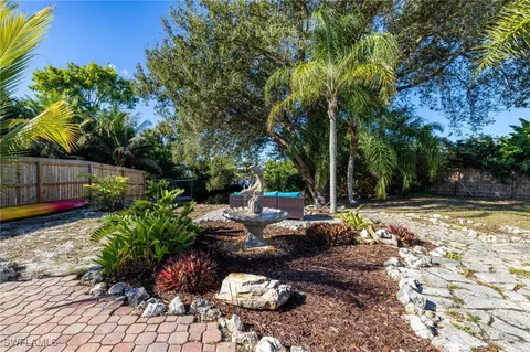 Exterior - 20520 Pine Tree Ln, Estero, FL 33928 photo 7 of 9