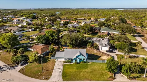 View/Area - 20520 Pine Tree Ln, Estero, FL 33928 photo 2 of 7