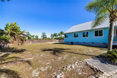Exterior - 20520 Pine Tree Ln, Estero, FL 33928 photo 9 of 9