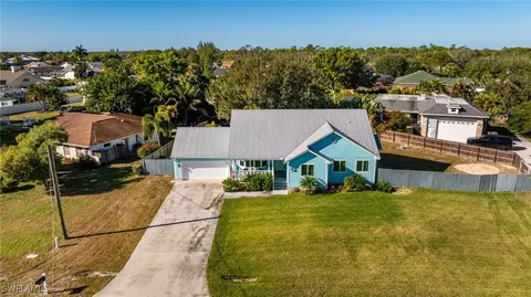 View/Area - 20520 Pine Tree Ln, Estero, FL 33928 photo 1 of 7