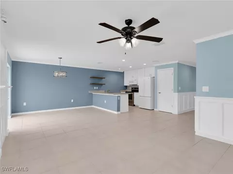 731 Hadley Pl W, Naples, FL 34104
