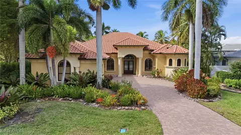 18100 Via Bellamare Ln, Miromar Lakes, FL 33913