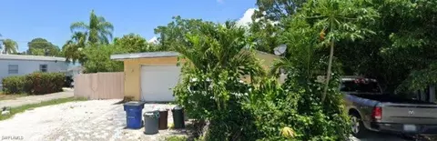 26782 Stardust Dr, Bonita Springs, FL 34135