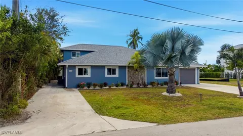 4817-4819 Gary Rd, Bonita Springs, FL 34134