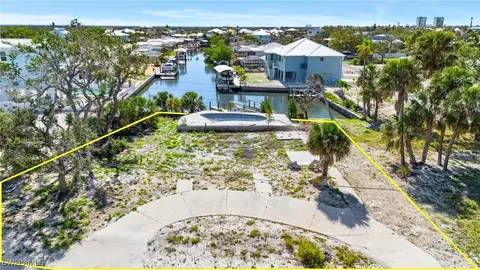 180 Donora Blvd, Fort Myers Beach, FL 33931