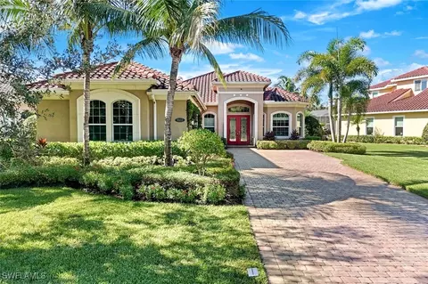 9333 Campanile Cir, Naples, FL 34114