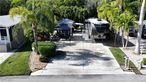 5700 Cypresswoods Resort Dr, Fort Myers, FL 33905
