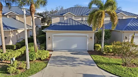 9763 Glen Heron Dr, Bonita Springs, FL 34135