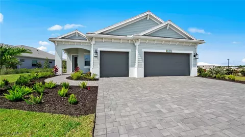 4292 Pegasus Dr, Naples, FL 34120