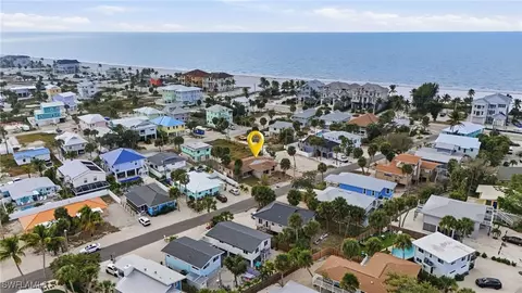 136 Madison Ct, Fort Myers Beach, FL 33931