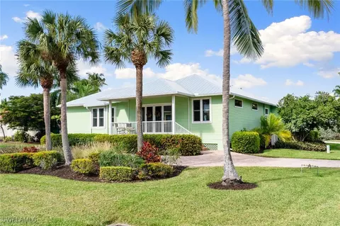 27190 Driftwood Dr, Bonita Springs, FL 34135