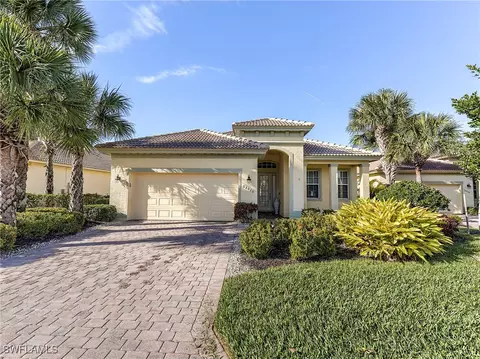 12020 Bramble Cove Dr, Fort Myers, FL 33905