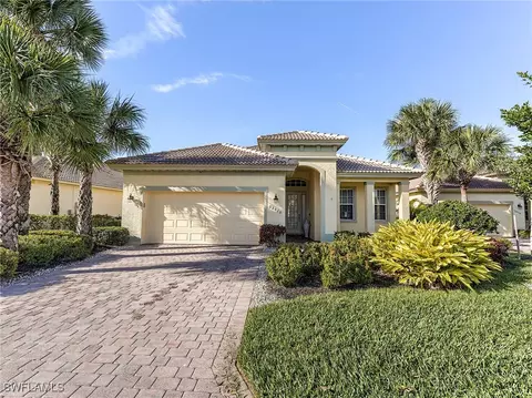 12020 Bramble Cove Dr, Fort Myers, FL 33905