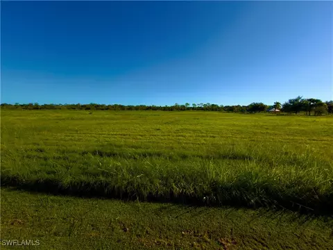 2012 Silk Bay Blvd, Alva, FL 33920