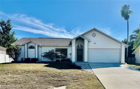 9108 Caloosa Rd, Fort Myers, FL 33967