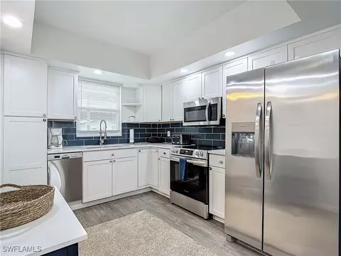 4613 SE 5th Ave #108, Cape Coral, FL 33904