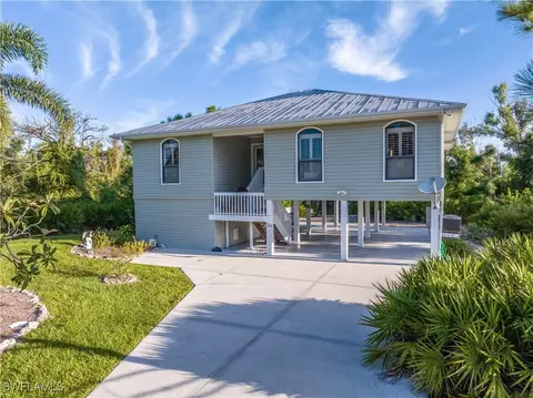 4403 Lake Heather Cir, Saint James City, FL 33956